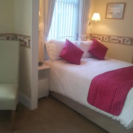 Manor Heath Hotel 2*